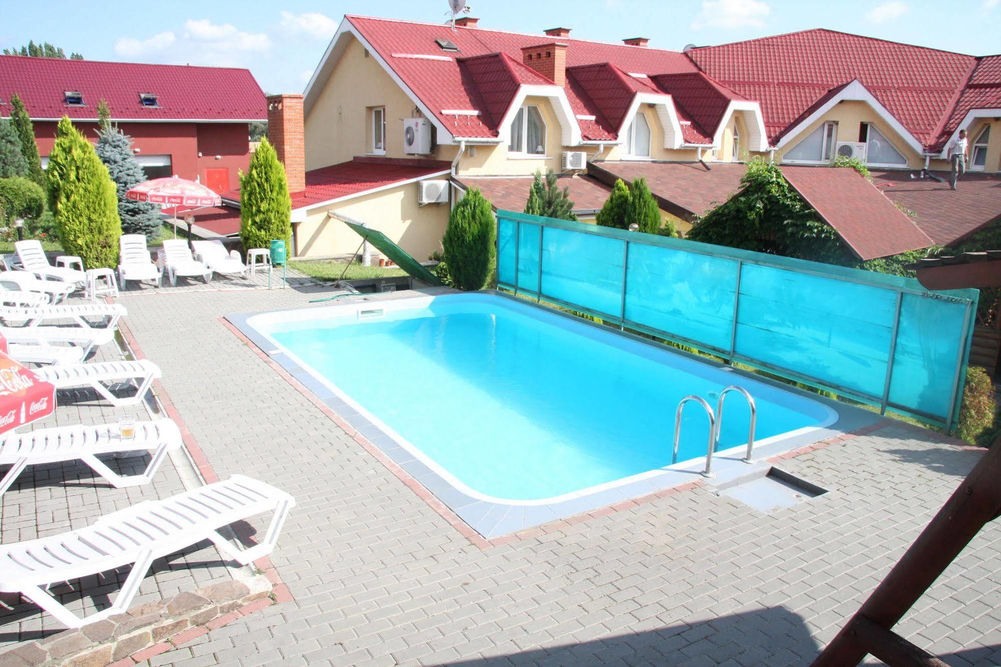 Europe Hotel Uzhhorod Exterior photo