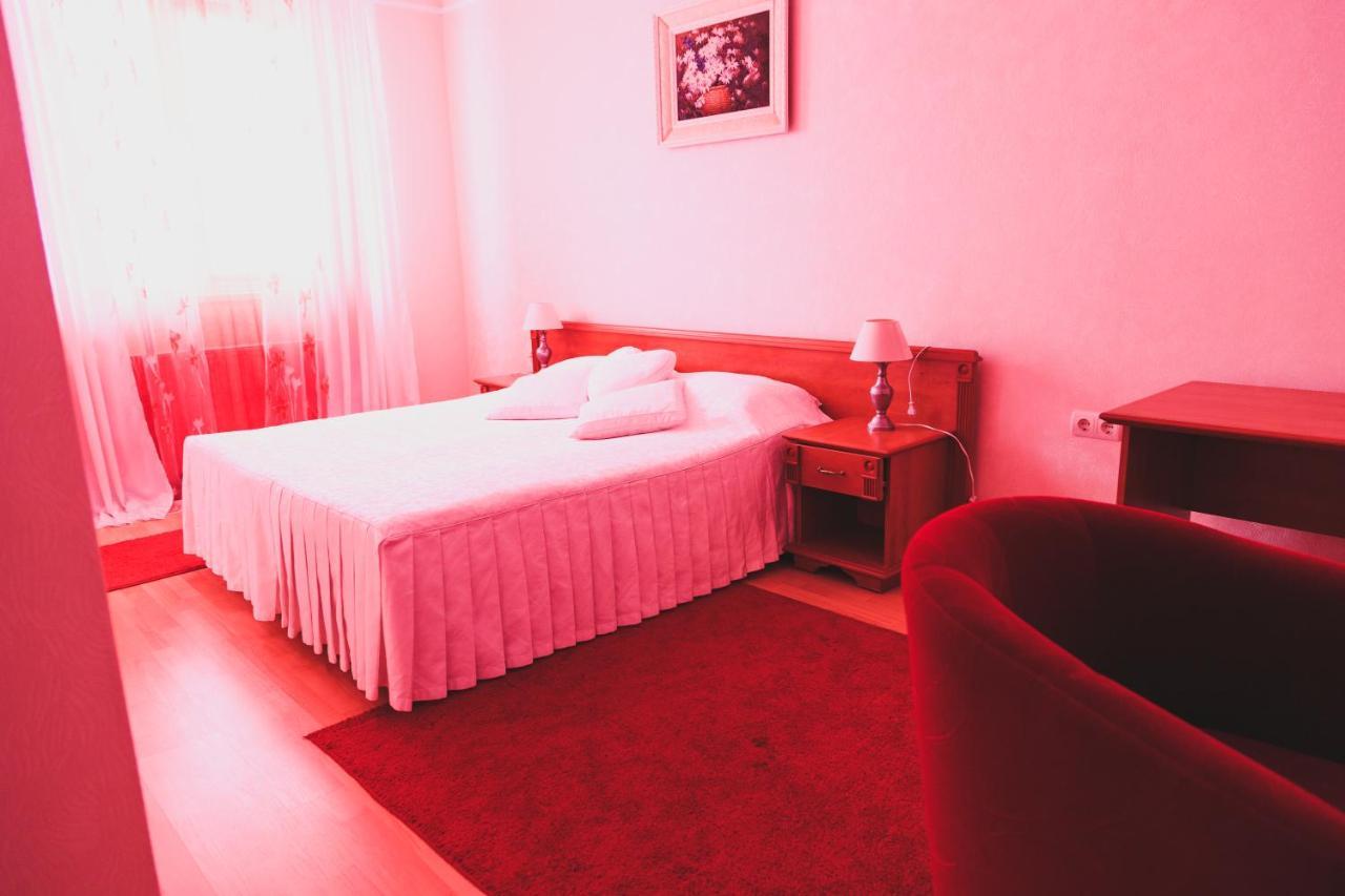 Europe Hotel Uzhhorod Exterior photo